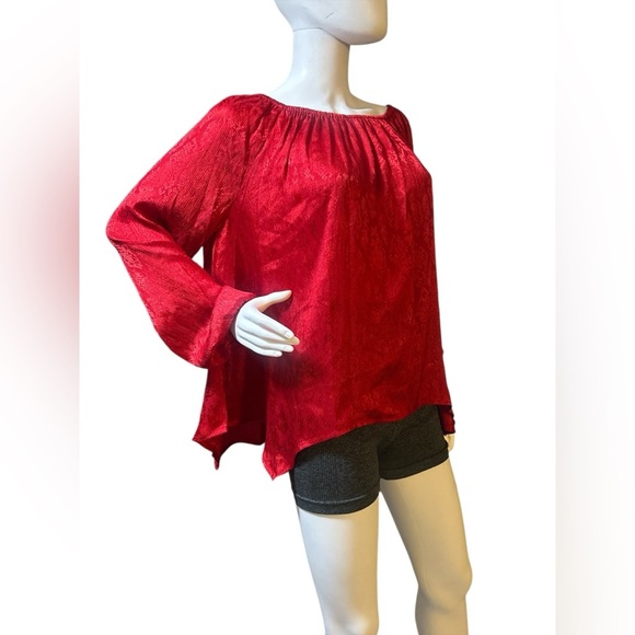 Michael Kors
Size L Hank Hem
Boat Blouse - Picture 8 of 13